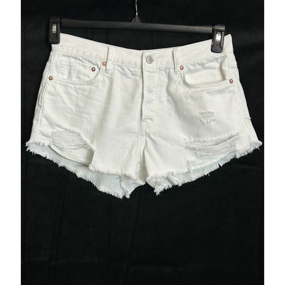 We The Free 29 White Distressed Denim Cut Off Shorts Raw Hem Frayed Button Fly